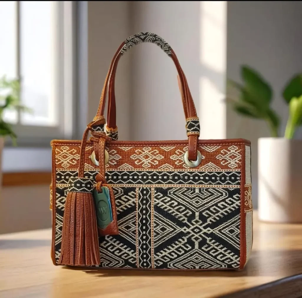 TOTE CLASSIC — MEDIUM - 3